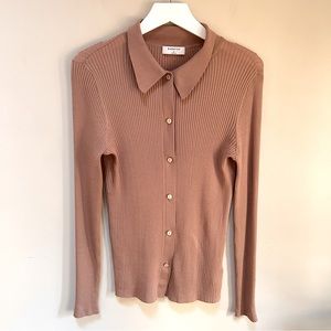 Babaton ~Classic Tan Finley Ribbed Button Front Sweater Top in size Medium